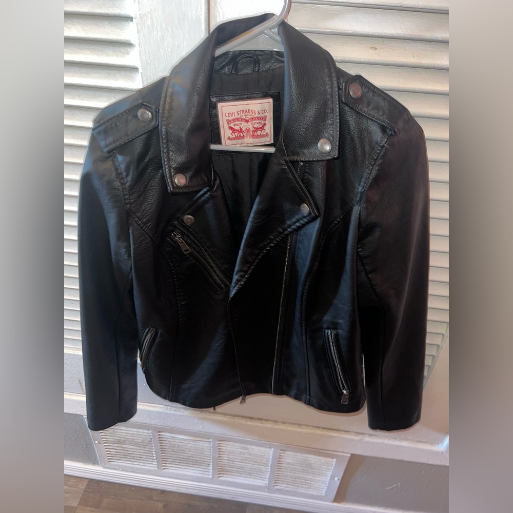 Levi's Women's Leather Jacket NWOT
